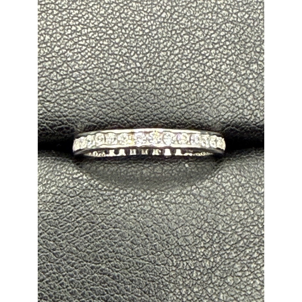 New Condition Sterling Silver CZ Channel Eternity Band Ring Size 7 J23